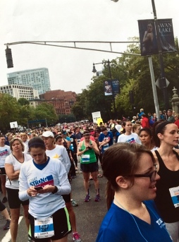 runners, running, women's race